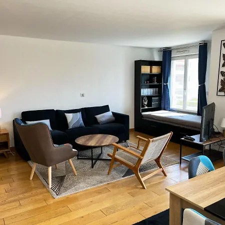 Appartement 84m² Avec 2 Parkings Privatifs *